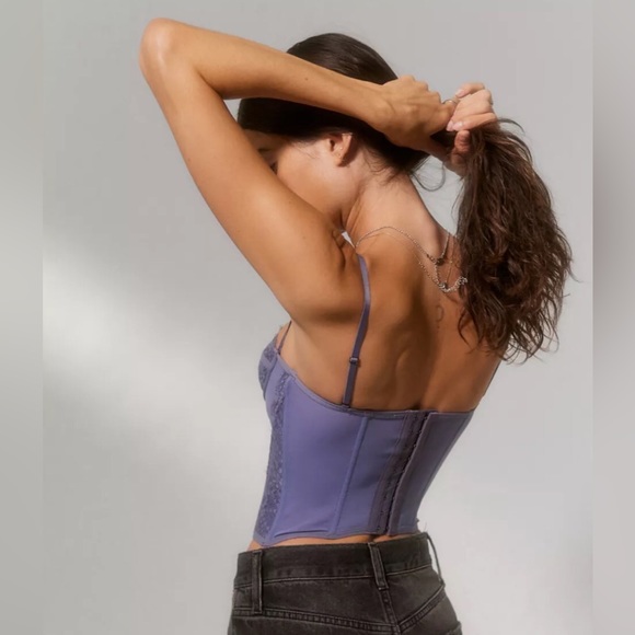 Urban Outfitters - Out From Under Modern Love Corset - size medium - Picture 2 of 4